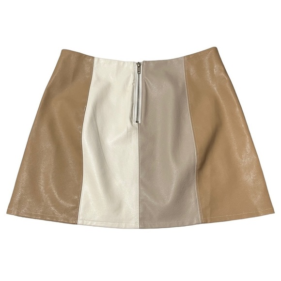 NWT Le Lis Collection Vegan Leather Striped Neutral Women’s Skirt Size Large - Picture 7 of 13